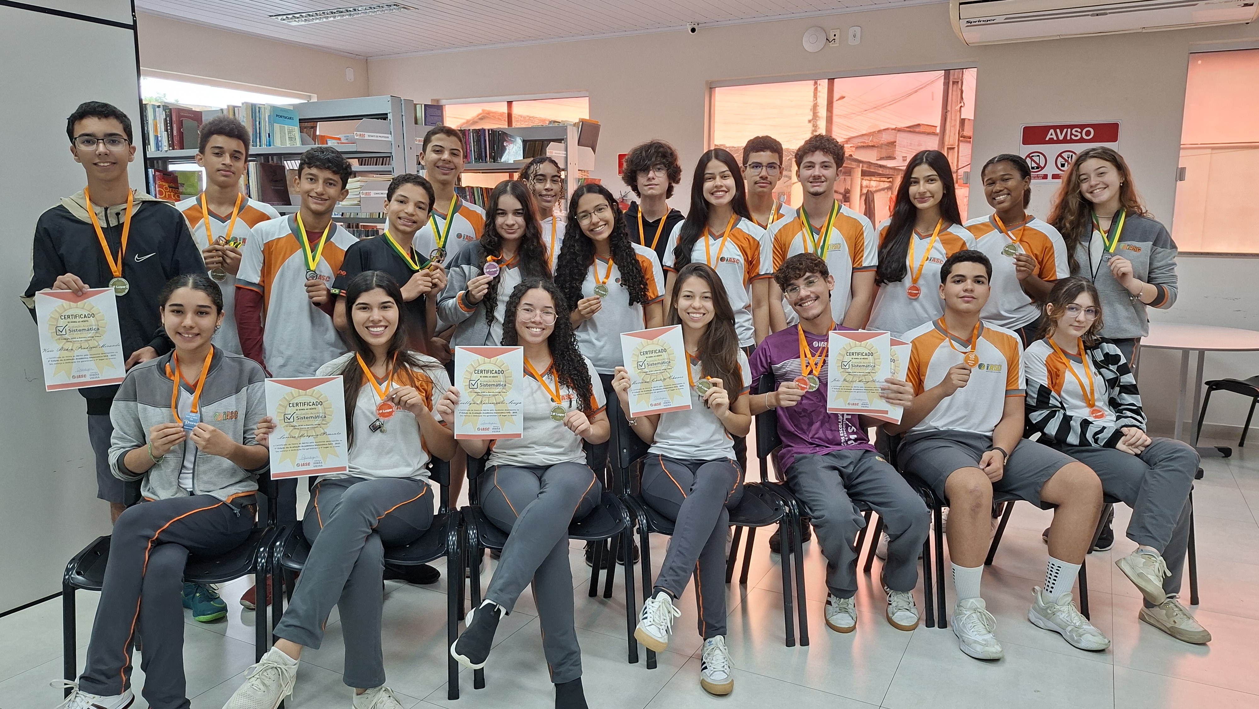 Medalhistas IASC 2025.jpg